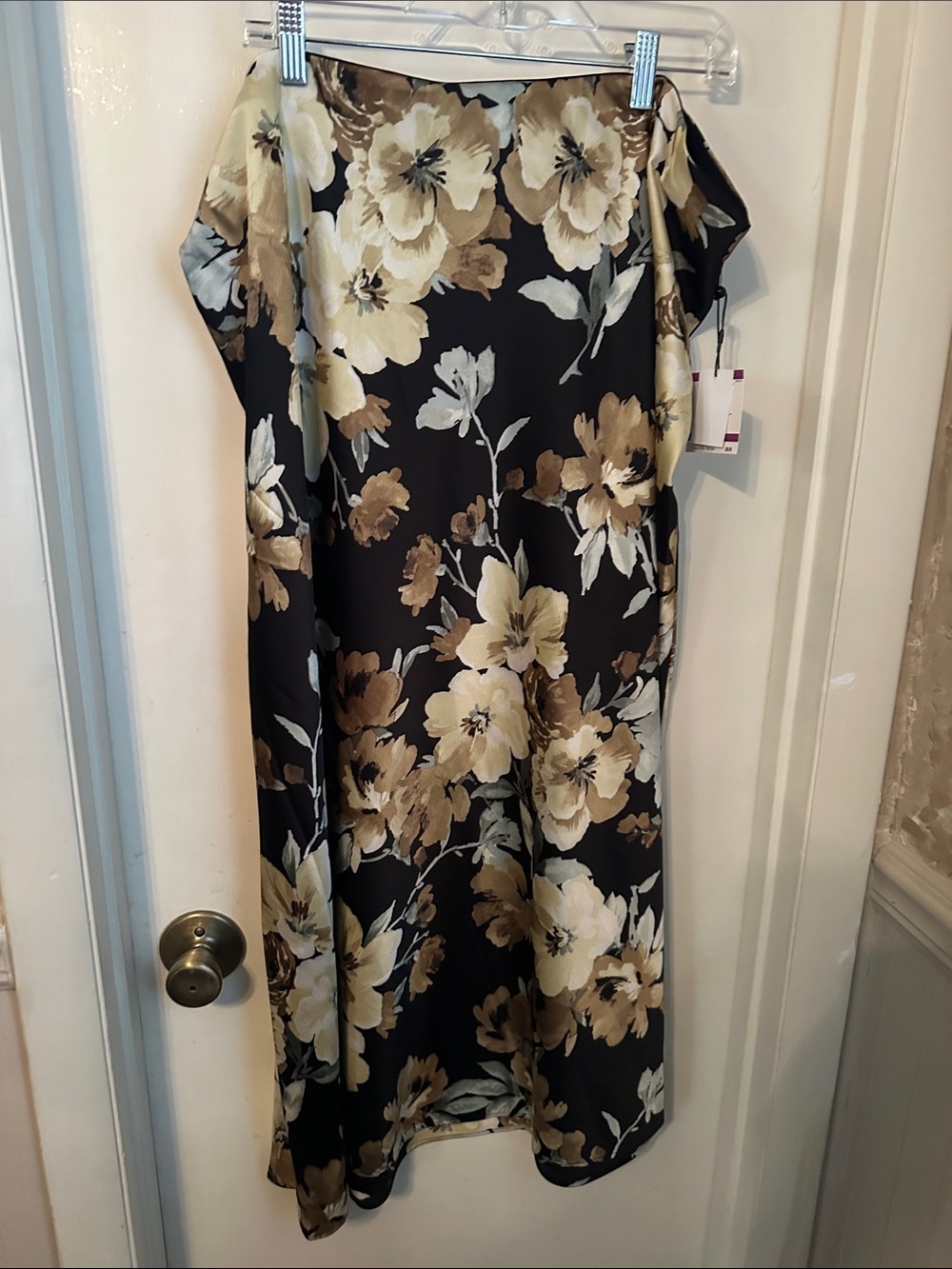 Anne Klein Floral Satin Maxi Skirt in Black and Gold NWT XXL